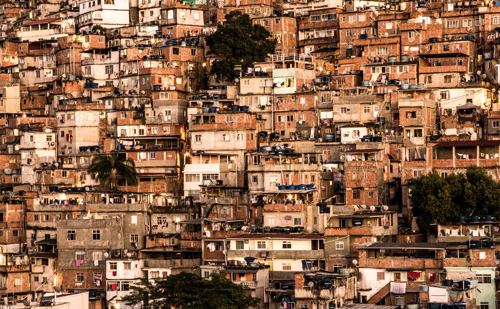 Favela am Rande Rio de Janeiros, September 2014,
Chris Jones/flickr