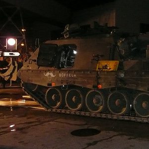 Leopard-Panzer namens Büffel,  74-ant-ma/flickr